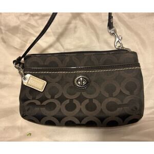 Coach Wristlet Cosmetic & Coin purse, Brown Size 7 1/2 X 5’